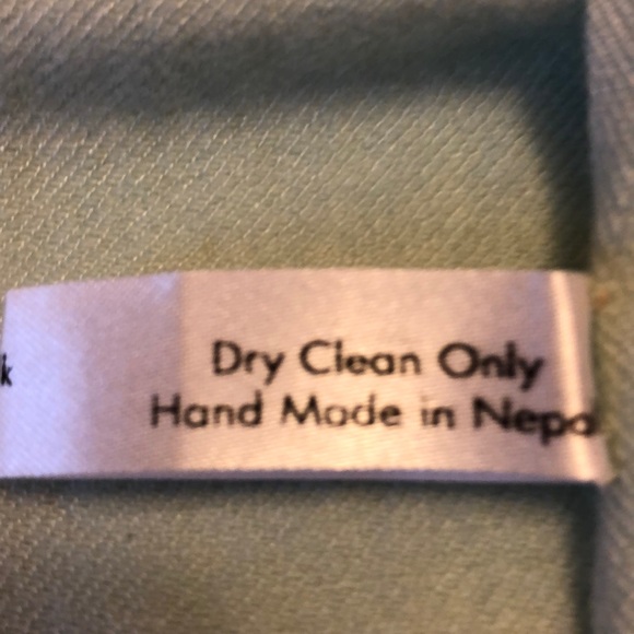 🦋 Handmade Cashmere/Silk Scarf 🦋 - Picture 4 of 4